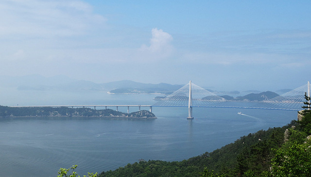 ▲ 유달산에서 바라본 목포대교와 서해바다 풍경.