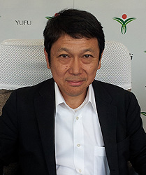▲ 유노츠보거리에서 결혼식 사진촬영을 하고 있는 일본부부.