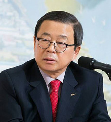 ▲ 2015년 준공을 목표로 조성되는 구미시 상모사곡동 `새마을운동 테마공원` 조감도. 총 공사비 792억원이 투입되며 전시관과 재현촌, 글로벌관, 연수관, 새마을광장 등 연면적 2만8천㎡ 규모로 조성된다.