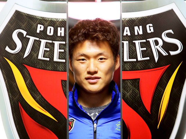 ▲ 이명주는 “포항스틸러스 선수 전원이 포항시민과 팬들에게 `좋은 축구` `즐거운 축구`를 만들기 위해 생각하고 노력한다”며 “시민과 팬들이 장기적으로 응원해 주신다면 선수들이 더욱 힘을 발휘해 시민들이 축구를 통해 행복을 느낄 수 있을 것”이라고 말했다.                   /이용선기자 photokid@kbmaeil.com<br /><br />