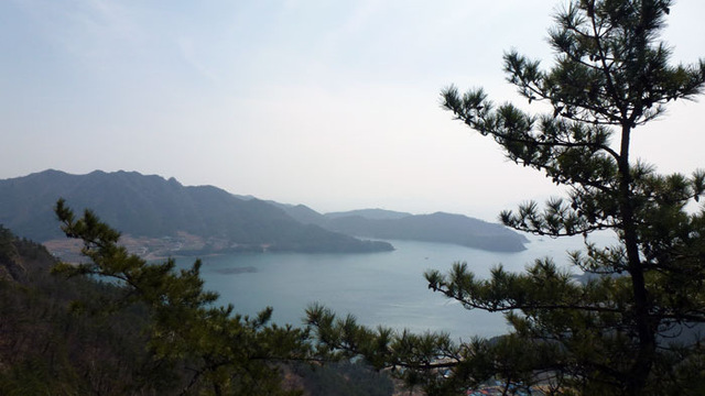 ▲ 바다위 섬들의 정겨운 풍경들, 사량도는 추억을 심어주는 꿈밭이다.