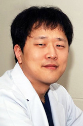 ▲ 오세진 과장<br /><br />에스포항병원<br /><br />신경외과 전문의