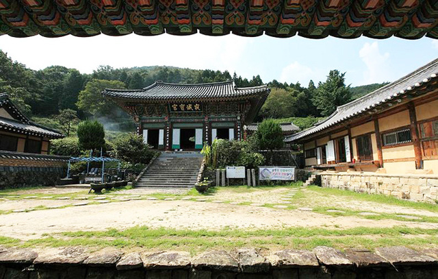 ▲ 경남 사천의 조계종 범어사 말사인 다솔사 전경.