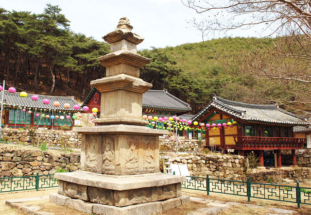 ▲ 지보사 삼층석탑