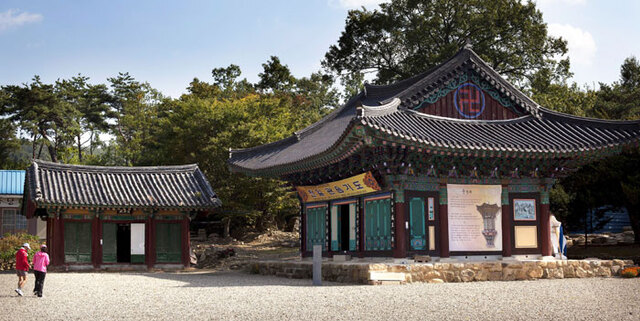 ▲ 고로면 인각사는 일연 스님이 삼국유사를 완성한 곳으로 알려진 유서깊은 사찰이다.