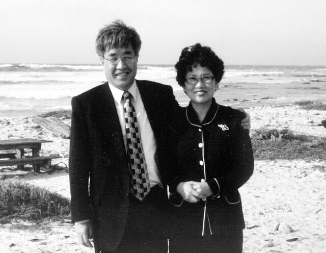 ▲ 저자 김영애(오른쪽) 씨와 남편 김영길 전 한동대 총장.