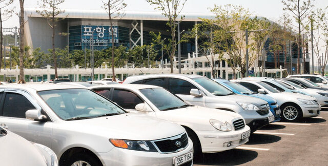 ▲ 새로 세워진 KTX 포항역 모습.
