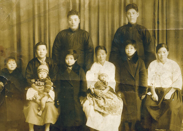▲ 이해동의 시아버지인 김동삼의 가족사진