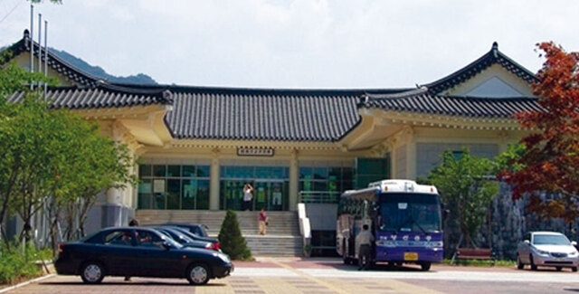▲ 경주동리목월문학관 전경.