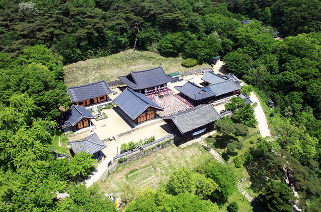 ▲ 한국의 전통산사 봉정사 전경.