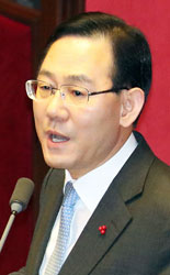 ▲ 바른정당 주호영 원내대표가 7일 오전 국회 본회의장에서 교섭단체 대표 연설을 하고 있다. <br /><br />/연합뉴스