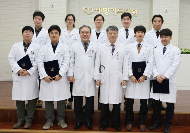 ▲ 세명기독병원은 올해 신임 전문의 9명을 영입하고 7일 임명장 수여식을 가졌다.   /세명기독병원 제공