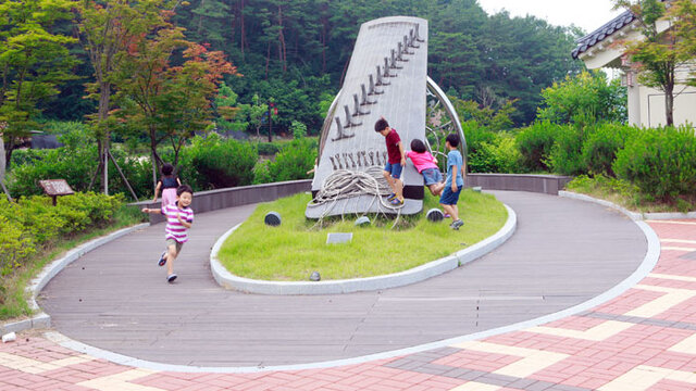 ▲ 고령을 찾은 어린이들이 즐거운 한때를 보내고 있다.