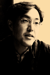 ▲ 주역과 사주, 풍수를 통해 세상과 인간을 해석하고 싶었다는 이지형 작가.