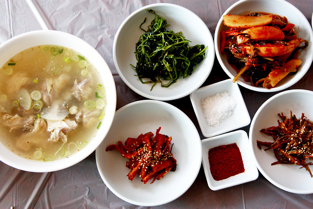이제는 사라진 닭국. 사위에게 대접한 씨암탉은 아마도 이런 형태의 닭국이었을 것이다.
