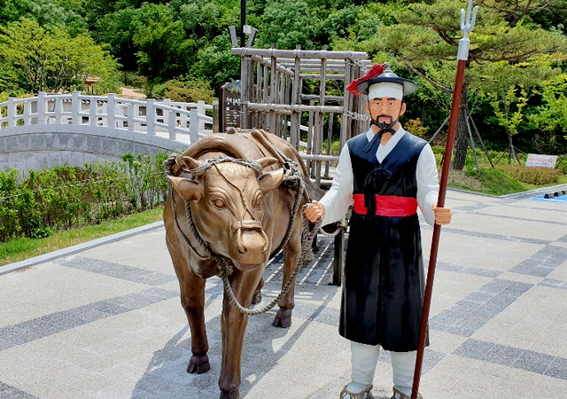 유배인들이 심문을 받으러 갈 때 주로 호송용으로 사용되던 함거.