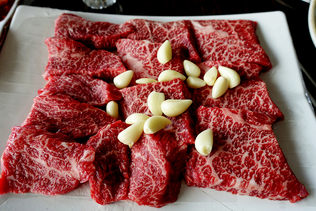‘의성한우프라자’의 갈비살.