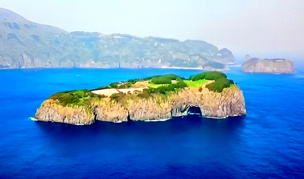 울릉도 부속도서 중 가장 큰 죽도