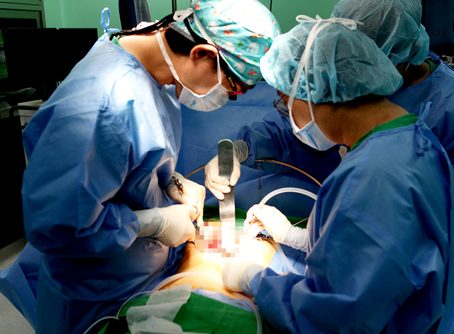 포항 최초로 ‘간암 수술’에 성공한        포항세명기독병원이 간이식을 통해          지역 의료수준을 한층 더 끌어올릴           계획이다.        /세명기독병원 제공
