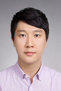 장기명<br>​​​​​​​학예연구사