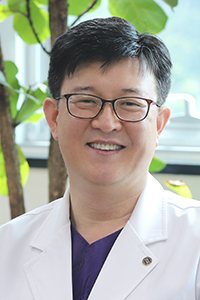 에스포항병원 김문철 대표병원장.