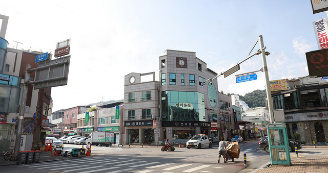 전선지중화 후.