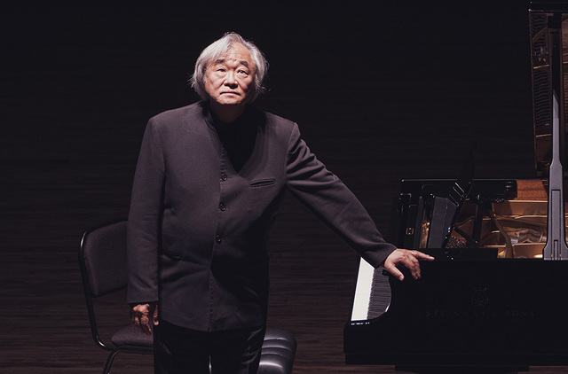 공연을 마친 피아니스트 백건우. /ⓒShin-joong Kim 제공