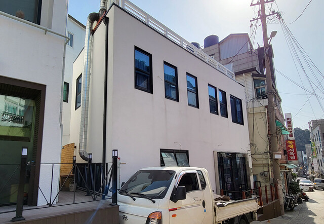 섬가온이 떡집 오픈을 준비 중인 건물
