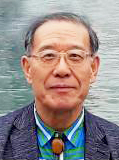 윤영대 수필가