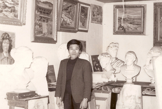 작업실에서(1970년대 후반).