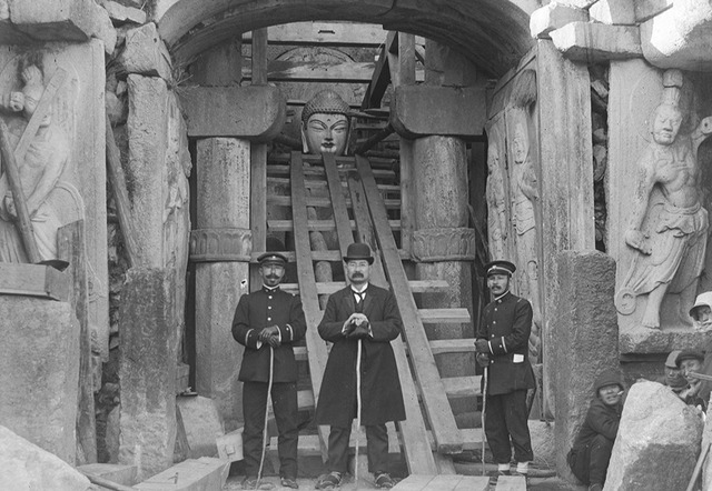 1913년 당시 석불사의 모습.