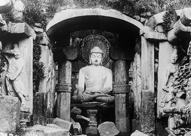 1913년 당시 석불사의 모습.
