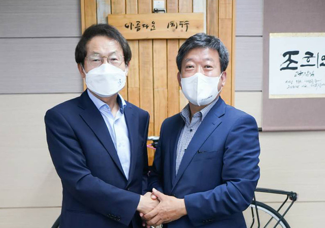 수학여행 학생들을 유치를 위해 조희연 서울시 교육감방문