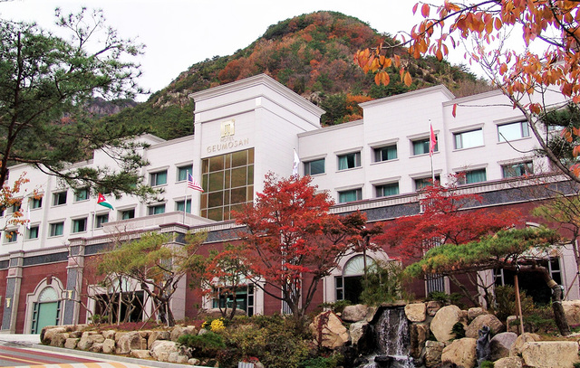 호텔 금오산 객실에서 바라본 풍경.  /호텔 금오산 제공