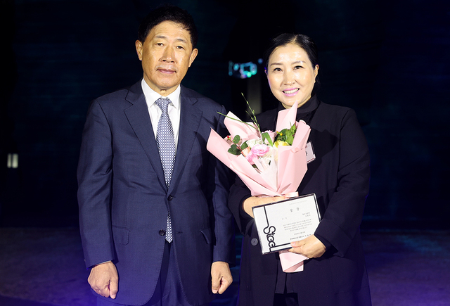 포항 스틸에세이 금상 김경아