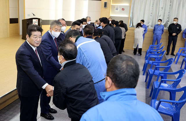 사진설명 : 2023년 삼일가족 합동시무식이 3일 오전 ㈜삼일 본사 강당에서 열렸다. /이용선기자