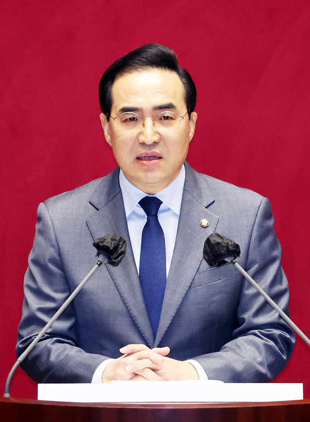 13일 오전 열린 국회 본회의에서 교섭단체 대표 연설하는 더불어민주당 박홍근 원내대표. /연합뉴스