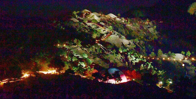 고령 지산동 고분군에선 야간 관광의 낭만도 즐길 수 있다.