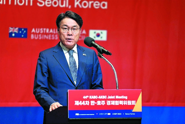 최정우 위원장