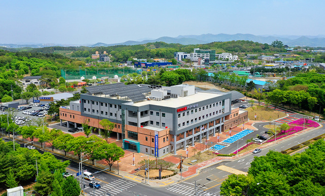 고령층과 장애인들의 재활을 돕고 있는 경북권역재활병원.