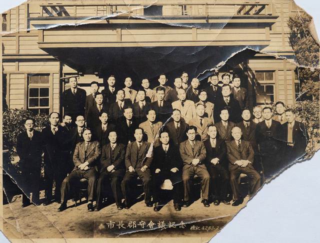 경상북도 시장·군수협의회. 2열 왼쪽에서 일곱 번째가 최원수 영일군수(1950. 2.)