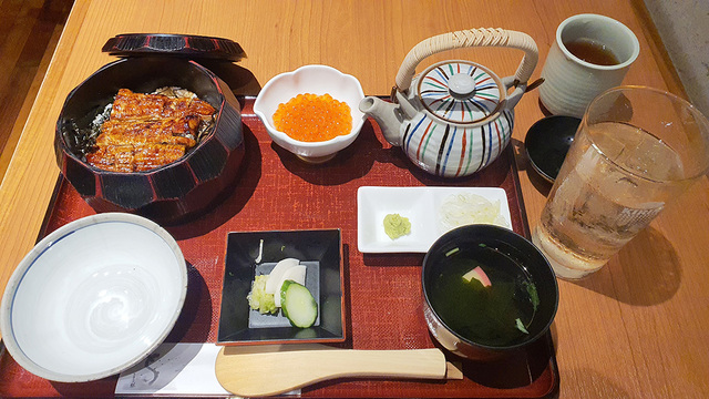 기자의 입맛에 딱 맞았던 후쿠오카 민물장어덮밥.