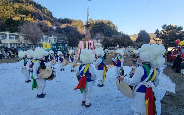 지난해 개최된 장흥 농악단 농악놀이 /김두한 기자