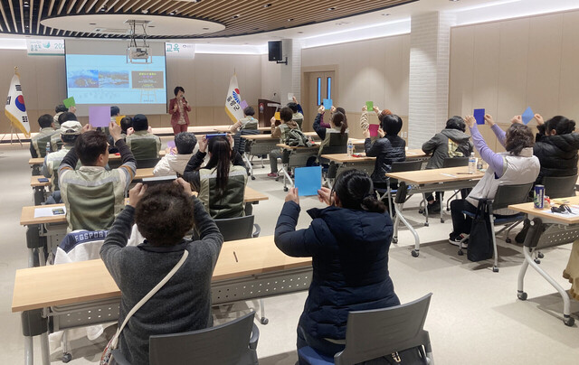 전문가 초청 친절교육 시행./울릉군제공
