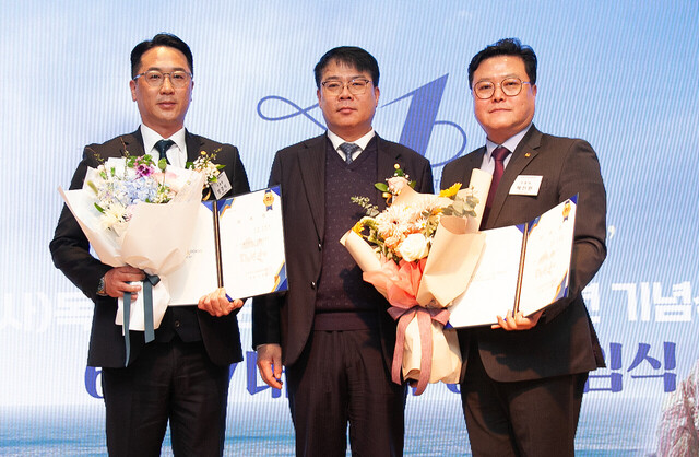 독도사랑운동본부 신임 부회장단. /독도사랑운동본부