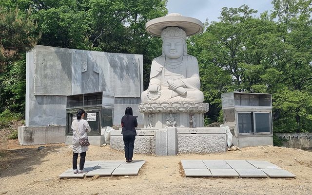 약사여래불.