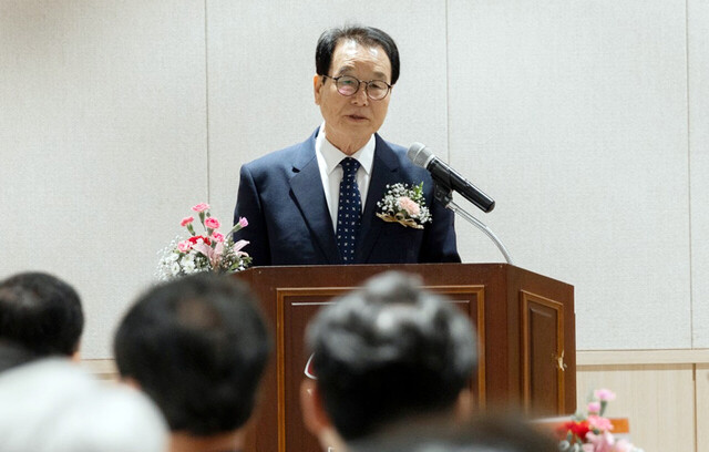 취임하는 제 18대 최실근 회장./김두한 기자 