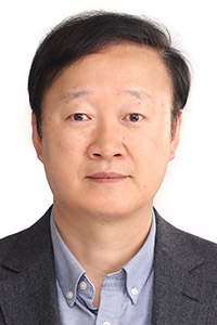 변진석 작가
