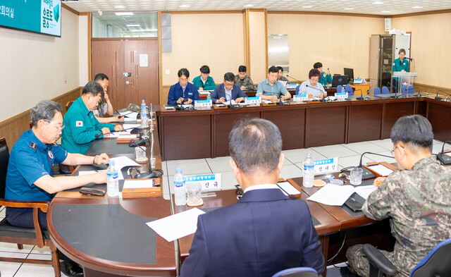 울릉군 내 각급 기관단체장 및 방위관련 관계자들이 참석한 협의회./울릉군