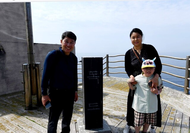 독도는 대한민국의 땅 이명박대통령 시절 절치한 독도 표지석./울릉도독도해양연구기지
